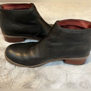 COPY - Dansko Women's Becki Waterproof Bootie. Black, Size 9